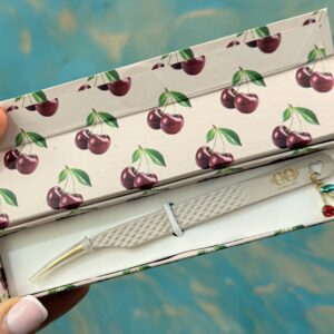 Cherry Classic Straight Tweezers